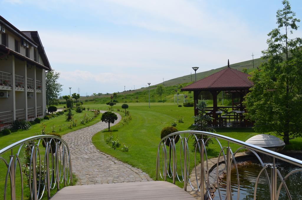 Hotel Astoria Alba Iulia Luaran gambar