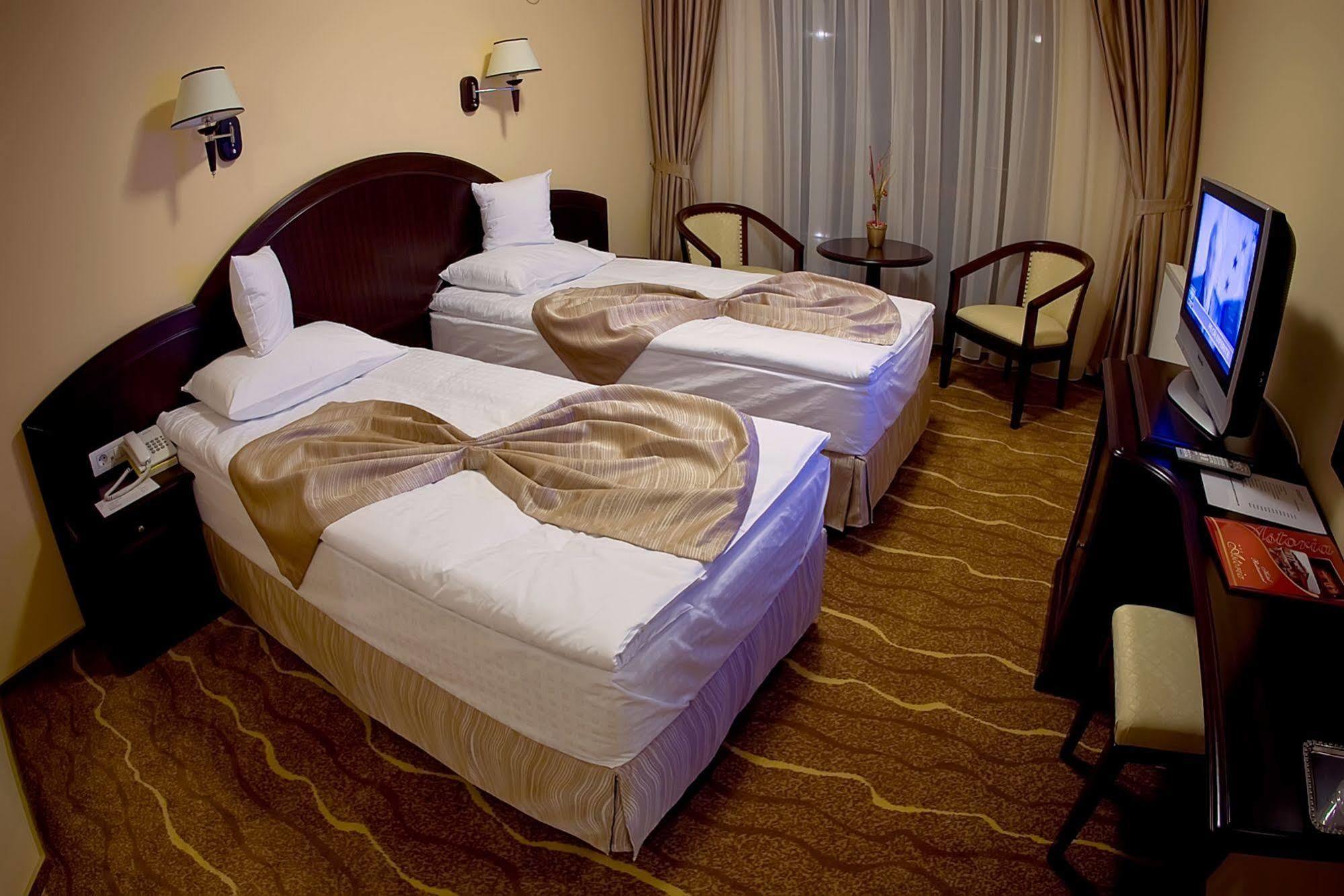 Hotel Astoria Alba Iulia Luaran gambar