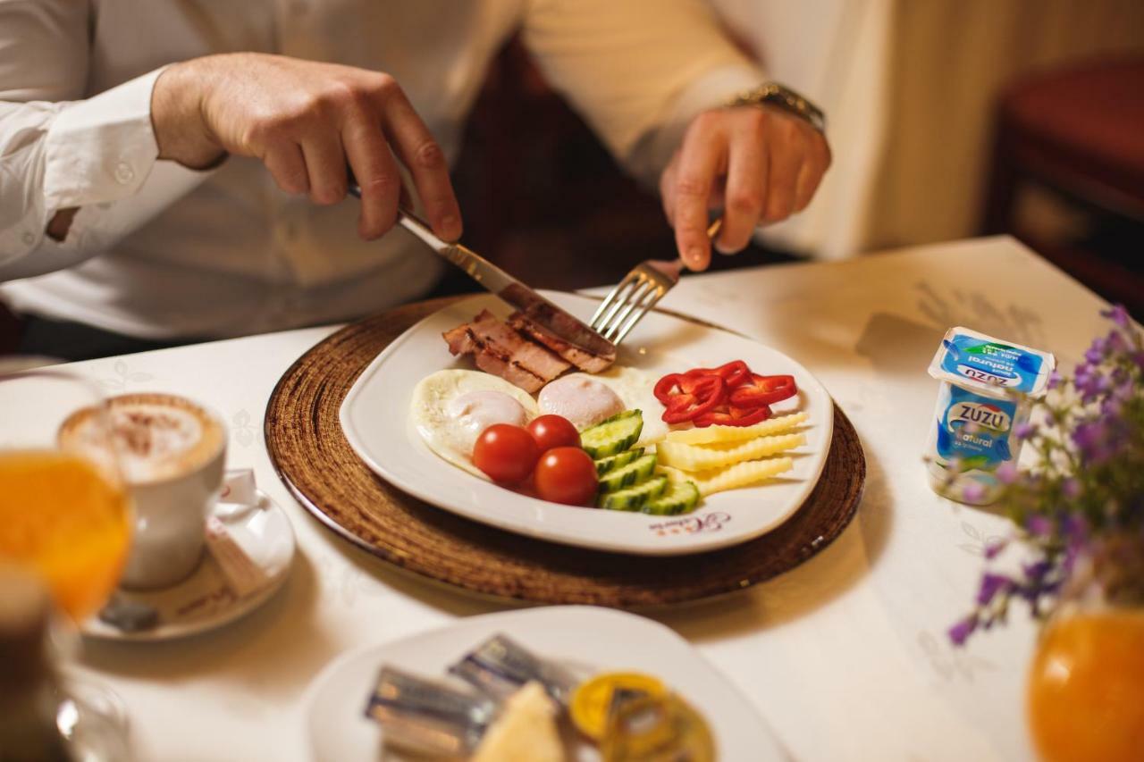 Hotel Astoria Alba Iulia Luaran gambar