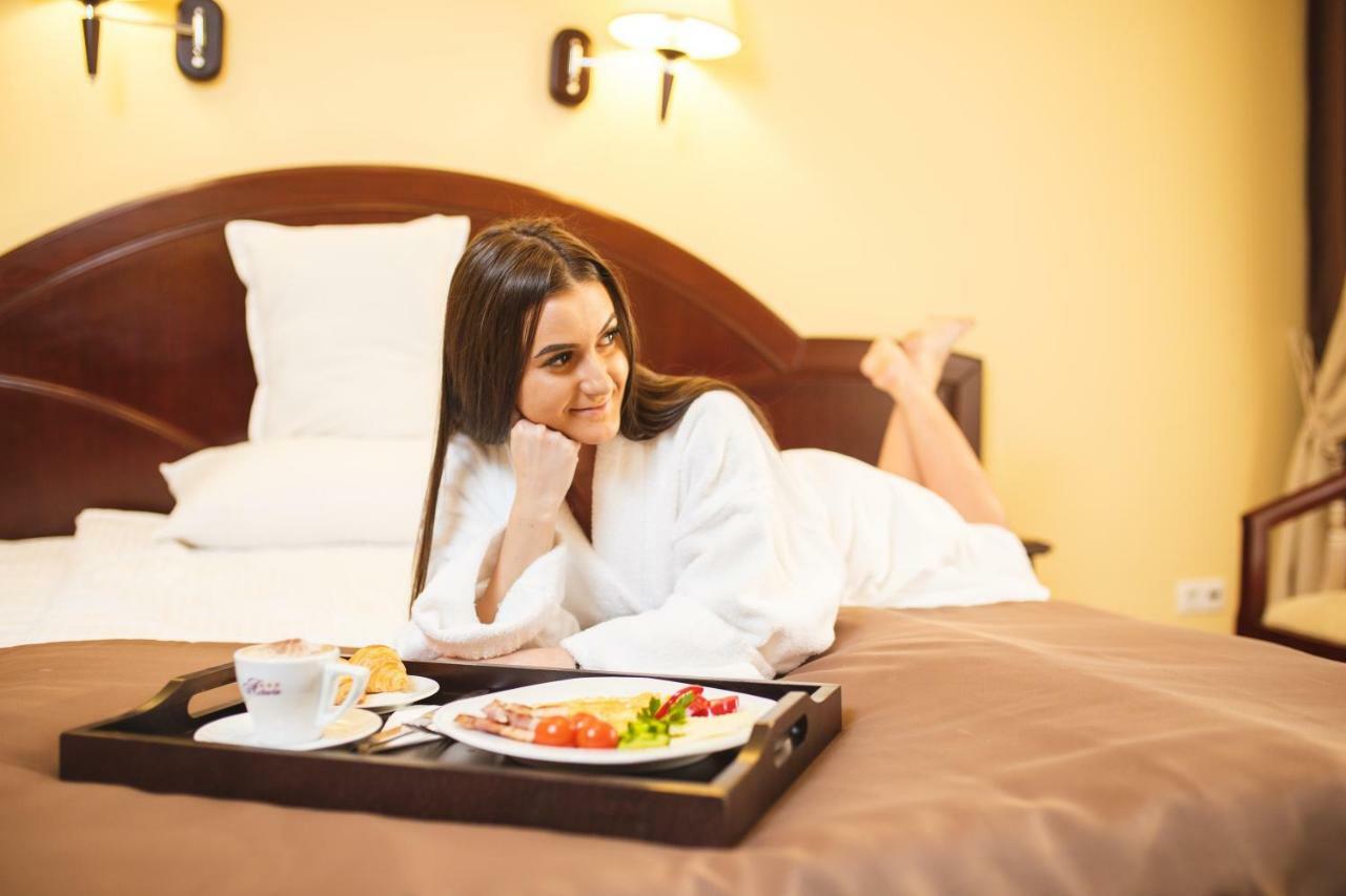 Hotel Astoria Alba Iulia Luaran gambar